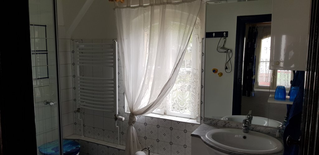 Blick in das Badezimmer